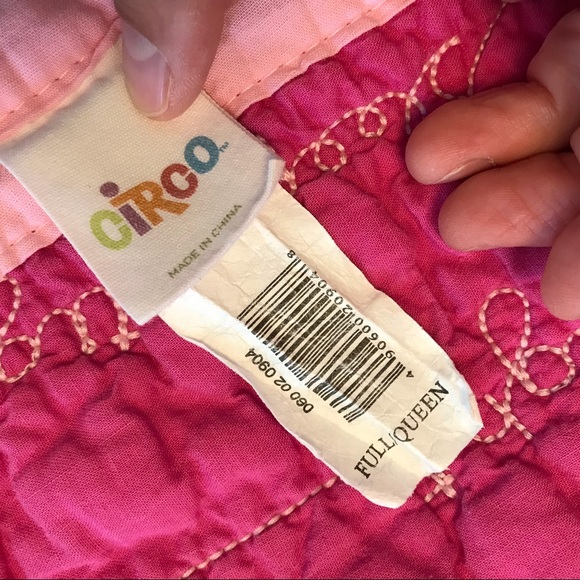 Full/Queen Quilt and Sham Set - Picture 2 of 6